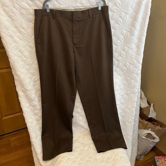 Dockers men’s brown slacks size 38X32 preowned good condition - Picture 2 of 4